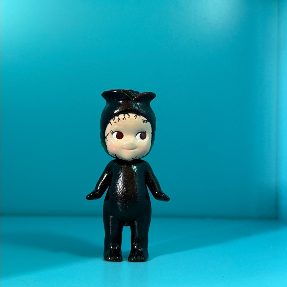 Custom Black Rose Sonny Angel – Gothic Horror Edition